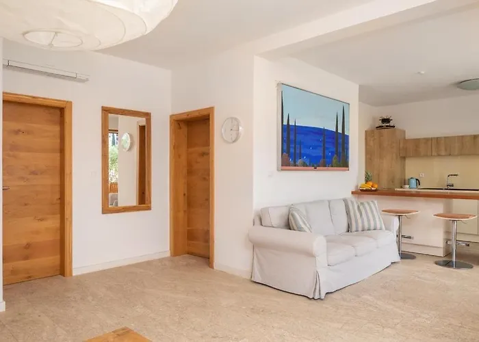 Апартаменти Fora Hvar