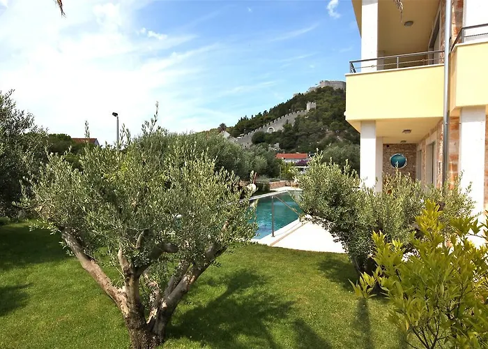 Fora Hvar Апартаменти Хвар