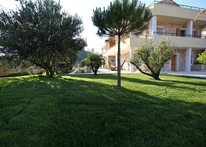 Апартаменти Fora Hvar *