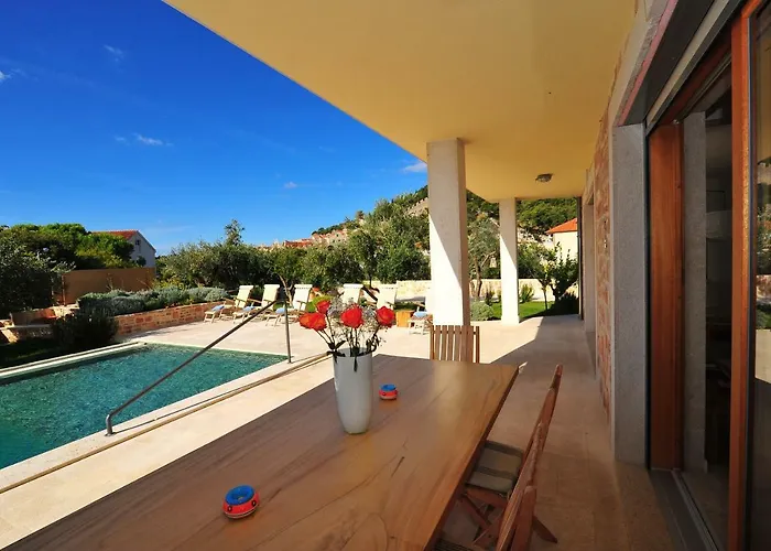 Fora Hvar Апартаменти