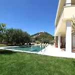 Fora Hvar Апартаменти *